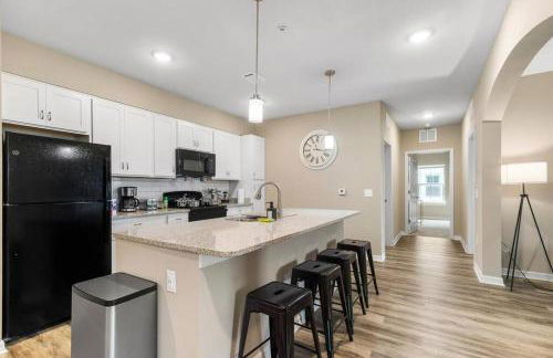 Elegant 3BR/2BA Condo Near Beaches & Attractions - Foto 44