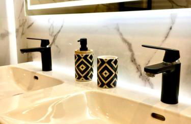 Premium Comfort-2 Suites-Part-Dieu-Parking-Netflix - Photo 33