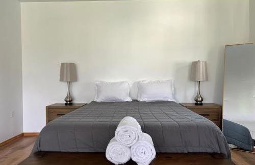 Private Cottage - Panoramic River Views, Near Casino and Downtown - Foto 2