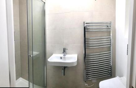 Exceptional 2-Floor Central London Escape - Sleeps Up to 10 with Skyline Terrace - Foto 15