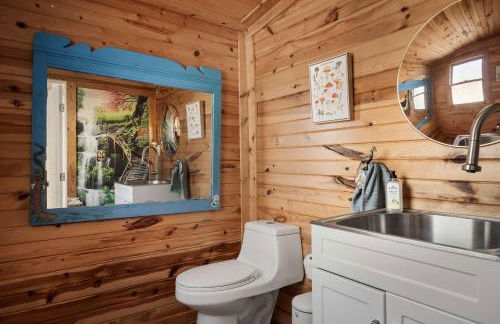 Riverfront w Deck Grill Fire pit & Climbing Wall - Photo 26