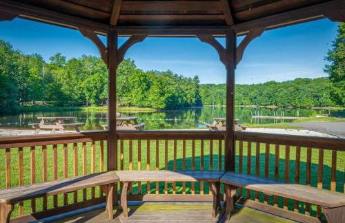 The Black Forest Chalet - Hot Tub, Hiking, Kayak - Foto 32