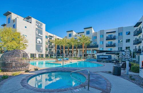 Near Mayo Clinic & Desert Ridge , Stay with Pool & Gym- S309 - Foto 24