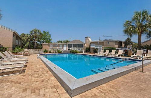 Steps to the Beach Pool Courts Family Fun - Foto 31