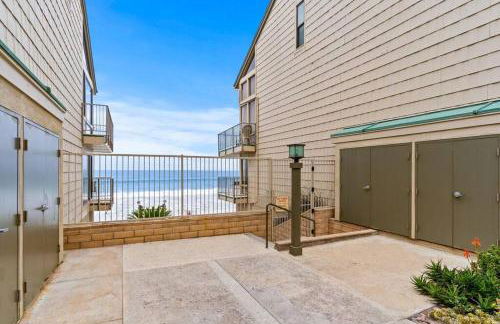 A Wave From It All - Foto 76