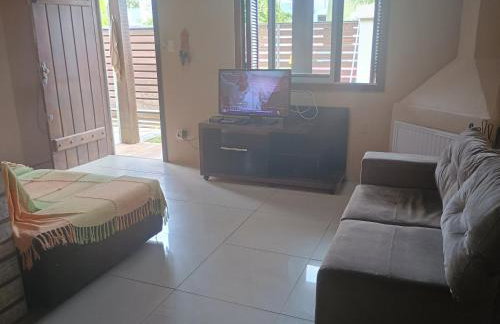 Casa com piscina no Laranjal - Foto 9