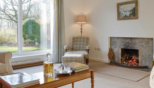 The Coach House - Photo 2