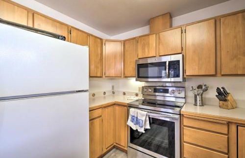 Pet-Friendly Ocean Park Home with Decks and View! - Foto 14