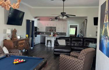 Train Depot - 3 BR Home with Pool, Sand Volleyball & Pool Table - Foto 40