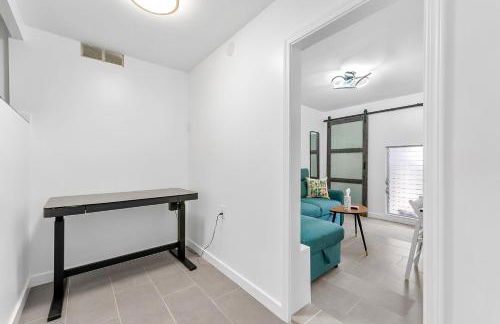 Seabreeze Hawaii Kai - 30-Night Minimum - Photo 28