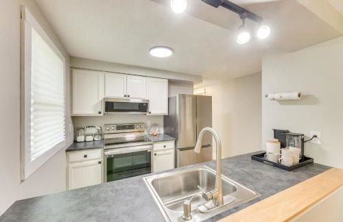 Greenbrier River Retreat with Deck - Steps to Trail! - Foto 9