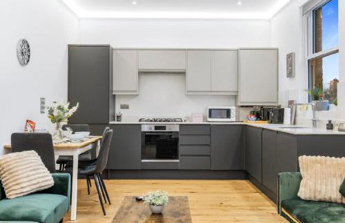 2 Bedroom Flat By Key Light Properties Short Lets & Serviced accommodation two minutes walk from Canada Water Station - Great for Contractors, Group and Family - Foto 70