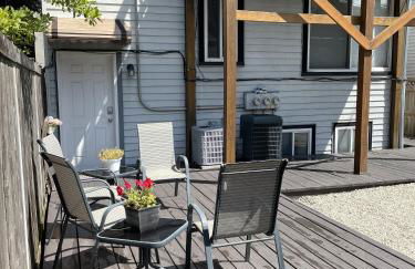 The Wrigleyville Garden 200 Steps to Wrigley-2BR - Foto 18