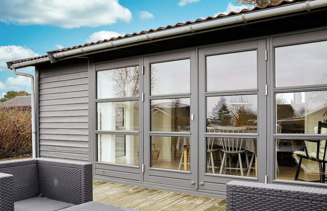 Chic Holiday Home in Syddanmark near Sea - Photo 17