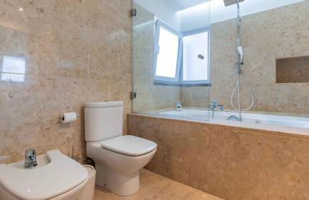 Estoril Oceanview Villa - Photo 38