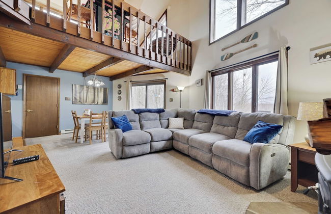 Chalet All Day Avantstay Lakeside, Firepit, Shared Pool - Foto 9