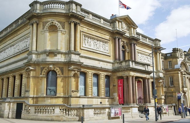 Stunning 4 Bed House With Parking in Wolverhampton - Foto 21