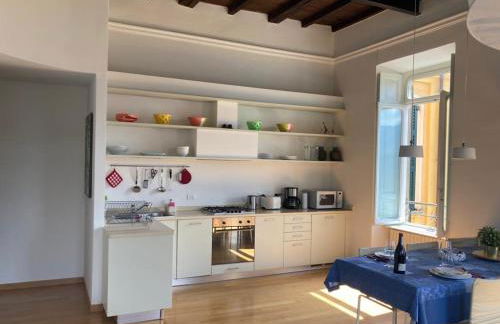 Bellavista in palazzo storico e deliziosa vista lago! - Foto 5