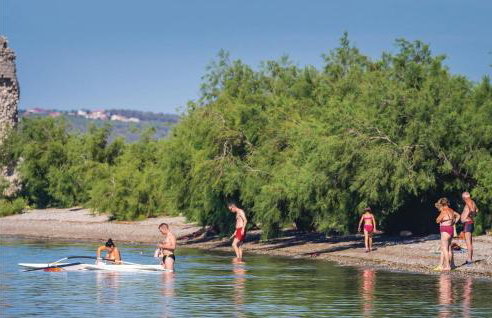 2 Bedroom Amazing Apartment In Modric - Photo 18