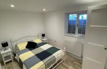 2 Bedroom Basement Apartment in Georgian Townhouse - Photo 20