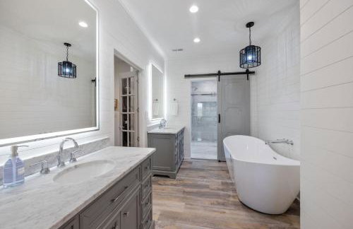 27 South - Large Lux Retreat With Hot Tub & Gameroom - Foto 40