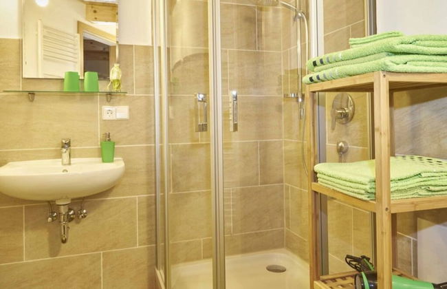 Nice Apartment in St. Maergen - Photo 8