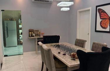 Linda e Confortável Casa - Foto 2