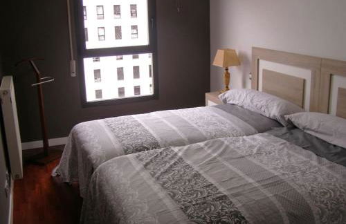 Grande, luminoso y con garage, 3 dormitorios en el camino de Santiago - Foto 21