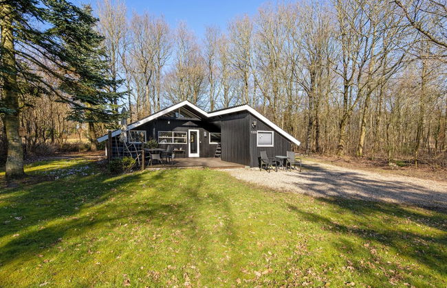 "Elisabeta" - 28km from the sea - Foto 1