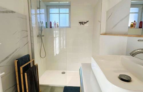 Maison rénovée avec jardin, proche plage Kerleven, 8 pers, Golf Cornouaille à 1.8 km - FR-1-481-153 - Foto 11