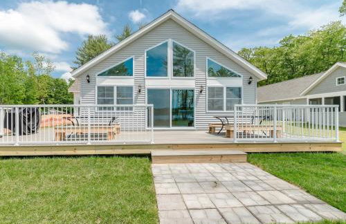 Expansive Lakefront Home with Private Dock - Foto 30