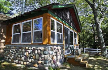 Main - Starry Nights 2 Bedroom Cabin by RedAwning - Photo 19