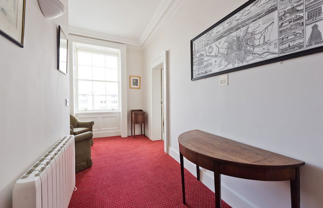 Henrietta Suites City Centre - Photo 31