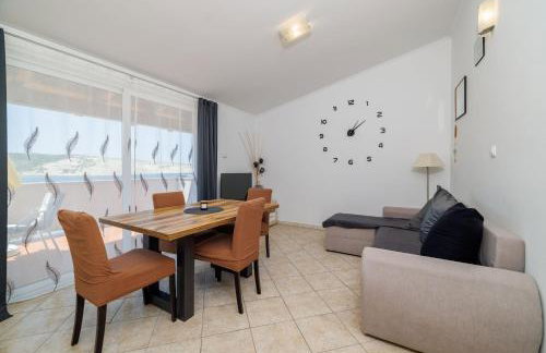 Apartments By the sea in Lopar - Photo 6