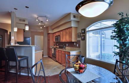 Amazing Casita with Upgrades Galore - Foto 8