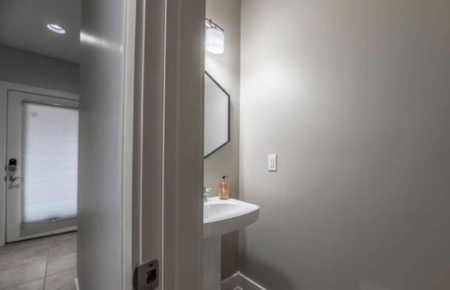 Marcy Condo - Photo 32