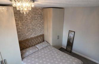 Modern 4-Bed House-Close Links to M5 & M6 - Foto 7