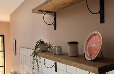 Redwing- free parking- Grade II listed- ground floor two bedrooms apartment - Foto 8