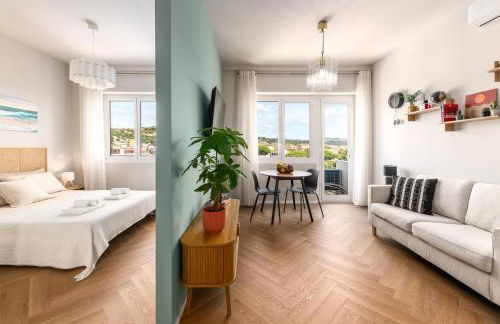 Riviera Suite - PRIVATE BEACH with sunbeds INCLUDED in June, July & August - Foto 1