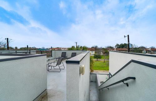 Upscale San Antonio Condo with Rooftop Patio - Foto 30