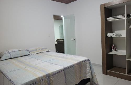 Apartamento com suíte, localizado na Avenida Silvio Silva, n 33, bairro Hernani Sa, Ilhéus-Ba, sem garagem - Foto 17