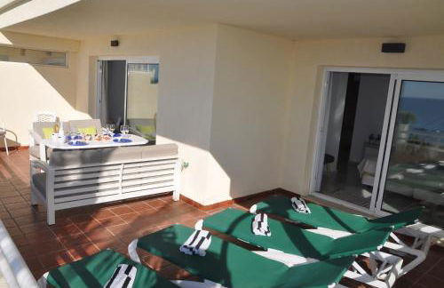 Spectacular 3 bedrooms Sea Views apartment - Photo 67