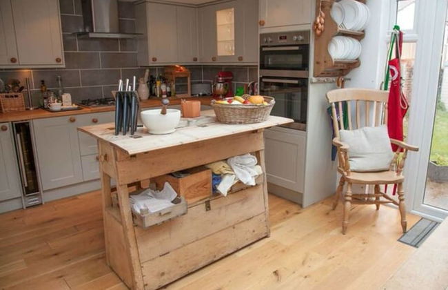 2 Bedroom House Next to the Sea, Lots of Fun! - Photo 13