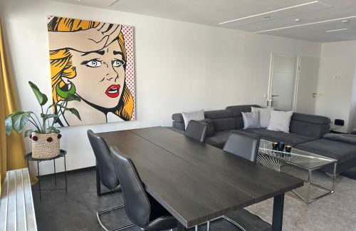 Miracle House 160qm Terrasse, Parkplatz & Internet 100mBit -SELF CHECK IN- - Foto 6