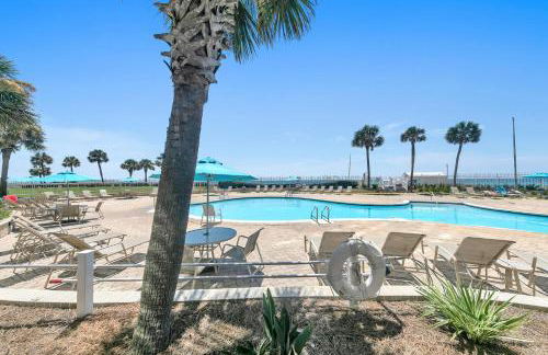 Beautiful Spacious Penthouse 2 Story Beach Front Condo Sleeps 12! - Foto 16