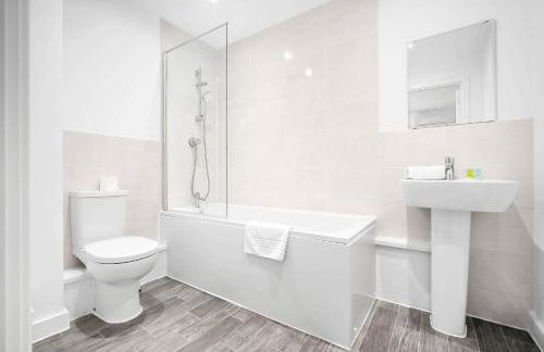 Stylish Apartment - Twin Beds - Parking - Fast Wi-Fi 9CC - Foto 5