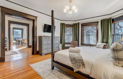 Noble Manor Near Top Spots Hot Tub BBQ - Foto 19