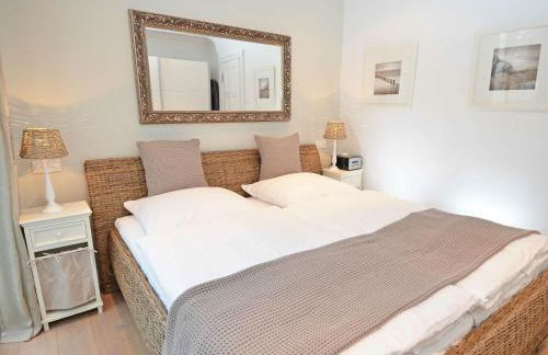 Villa Paula - WG03 strandnah mit Kamin, Terrasse, Balkon - Photo 22