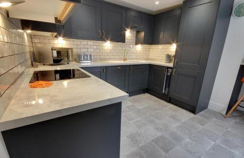 One Norwood - Grade 2 Listed, Central 3 Bed - Photo 24