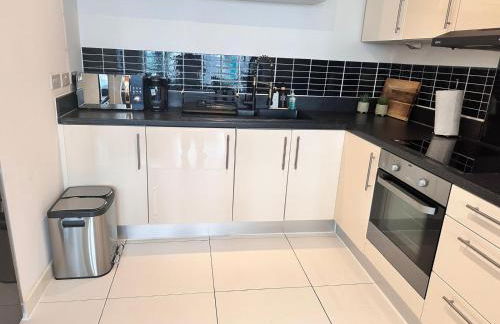 Modern apartment next to Hayes and Harlington station - Foto 6